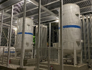 Защитные ограждения для топливных цистерн