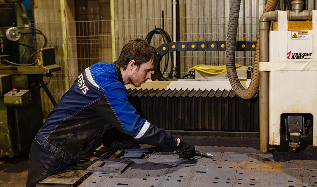 Лазерная резка листа