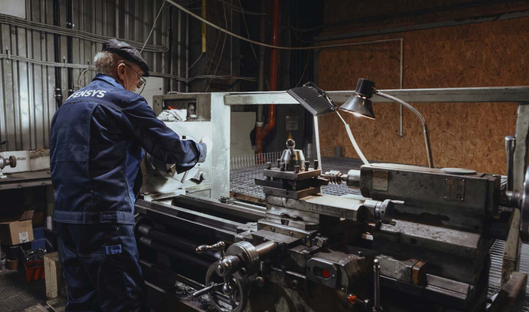 Токарный станок