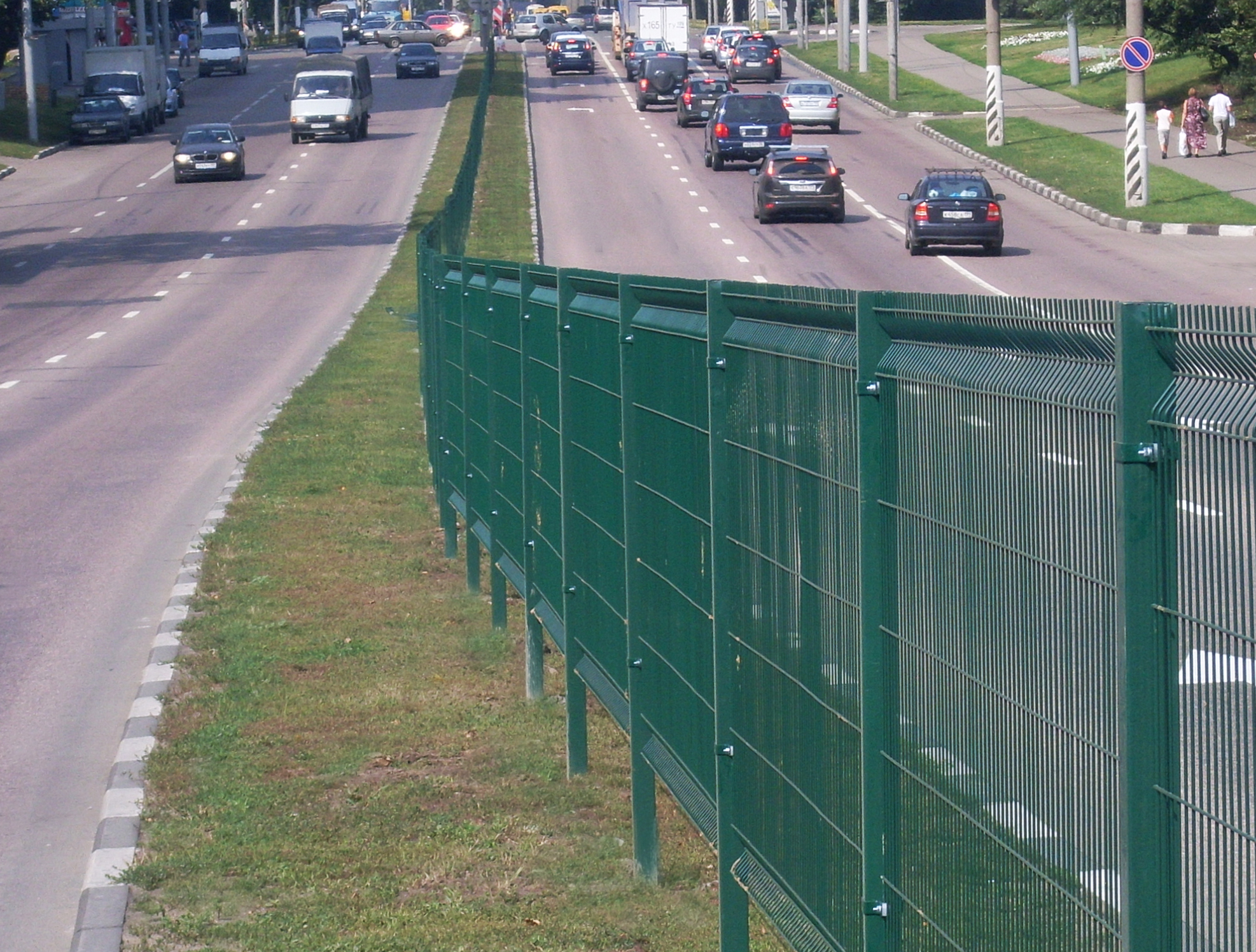 FENSYS предлагает применять сварную панель с различными размерами ячейки